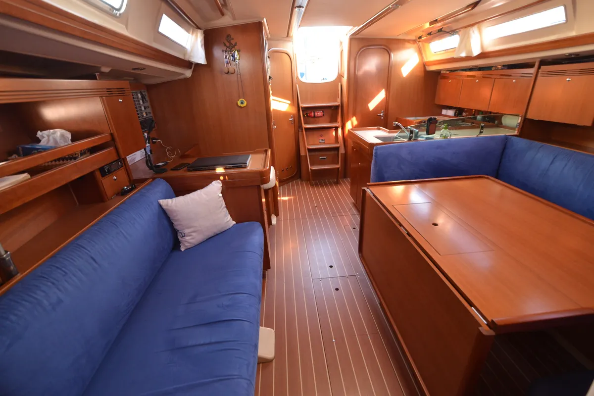 Salon of Leitmotiv II, a Dufour 44 - 3 cab.* sailboat at Toulon, France