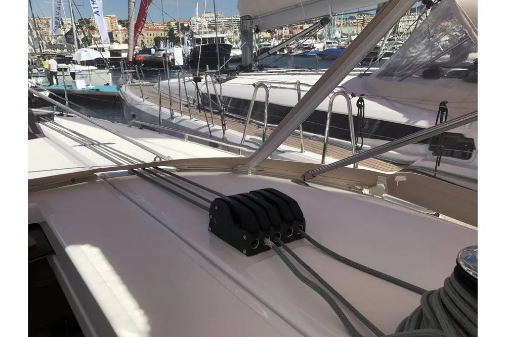 Deck of Kos 440.1, a Jeanneau Sun Odyssey 440 sailboat at Athens, Greece