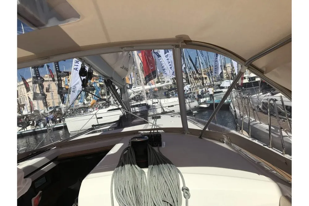 Deck of Kos 440.1, a Jeanneau Sun Odyssey 440 sailboat at Athens, Greece