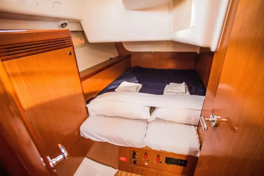 Cabin on Starcat, a Beneteau Oceanis 43 sailboat at Sithonia, Greece