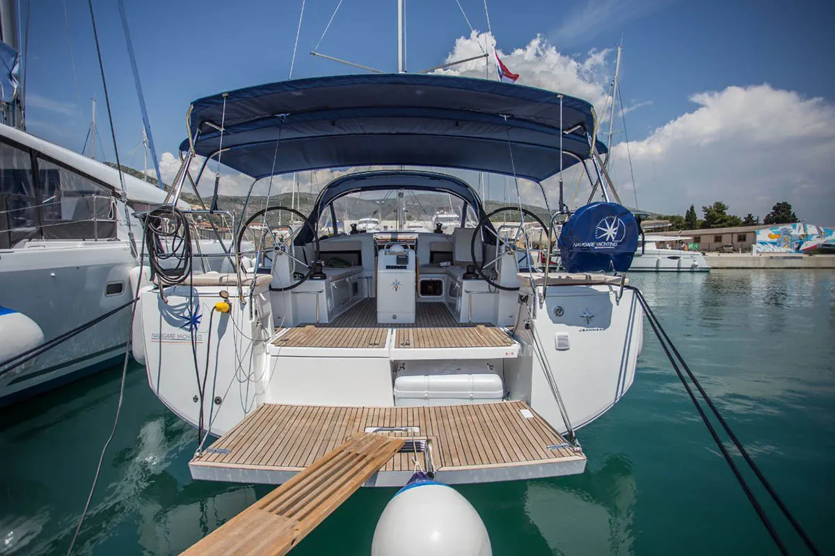 Exterior view of La Baavca 588/2025, a Jeanneau Sun Odyssey 440 sailboat at Palma de Mallorca, Spain