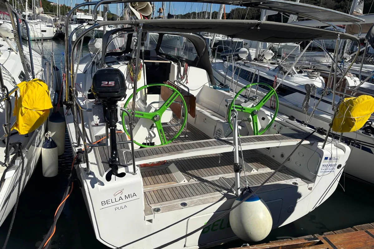 Bella Mia, a Elan E4 sailboat at Grad Pula, Croatia