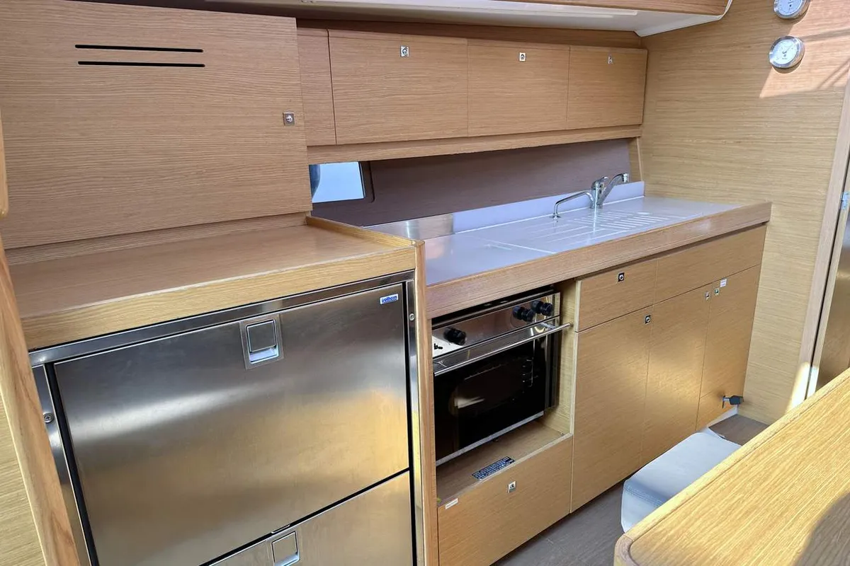 Galley of Lia, a Dufour 382 GL sailboat at Barth, Germany