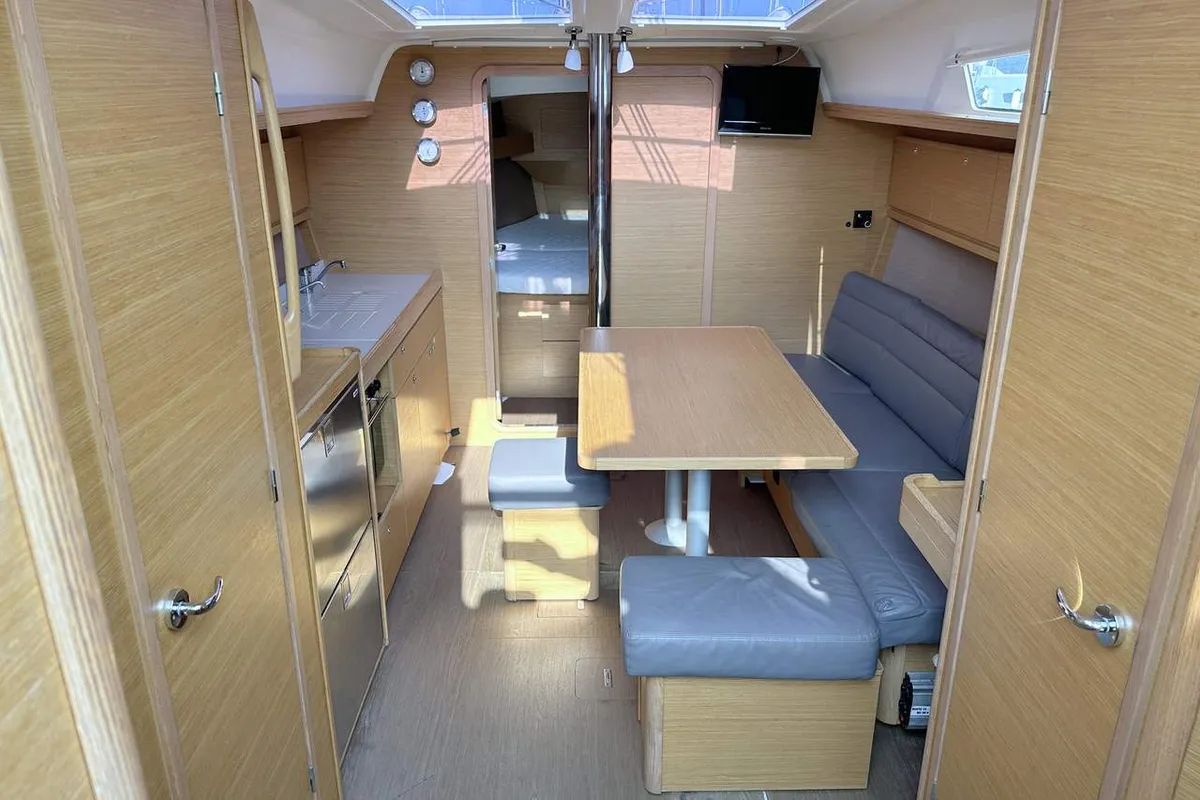 Salon of Lia, a Dufour 382 GL sailboat at Barth, Germany