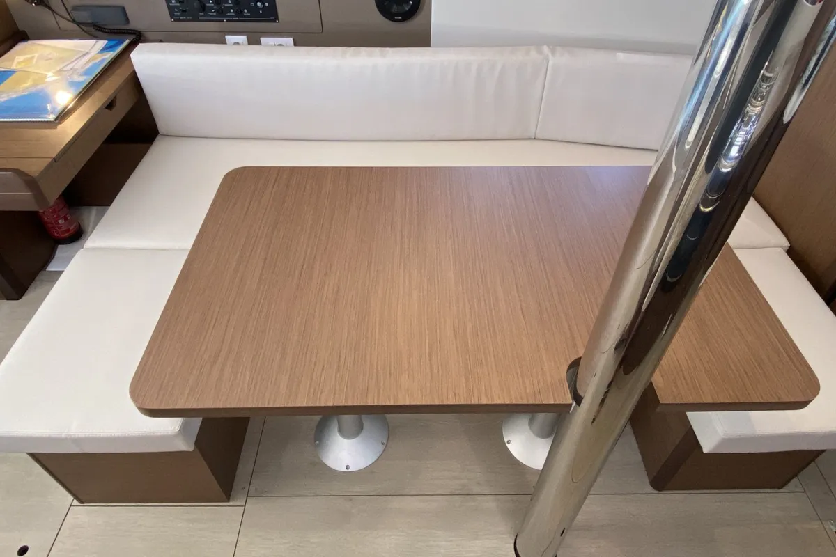 Salon of Maja, a Beneteau Oceanis 38.1 sailboat at Grad Pula, Croatia