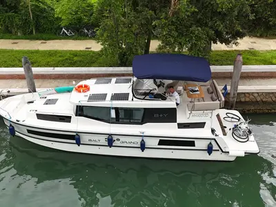 17, a Balt 37 Grand motor yacht at Casier, Italy