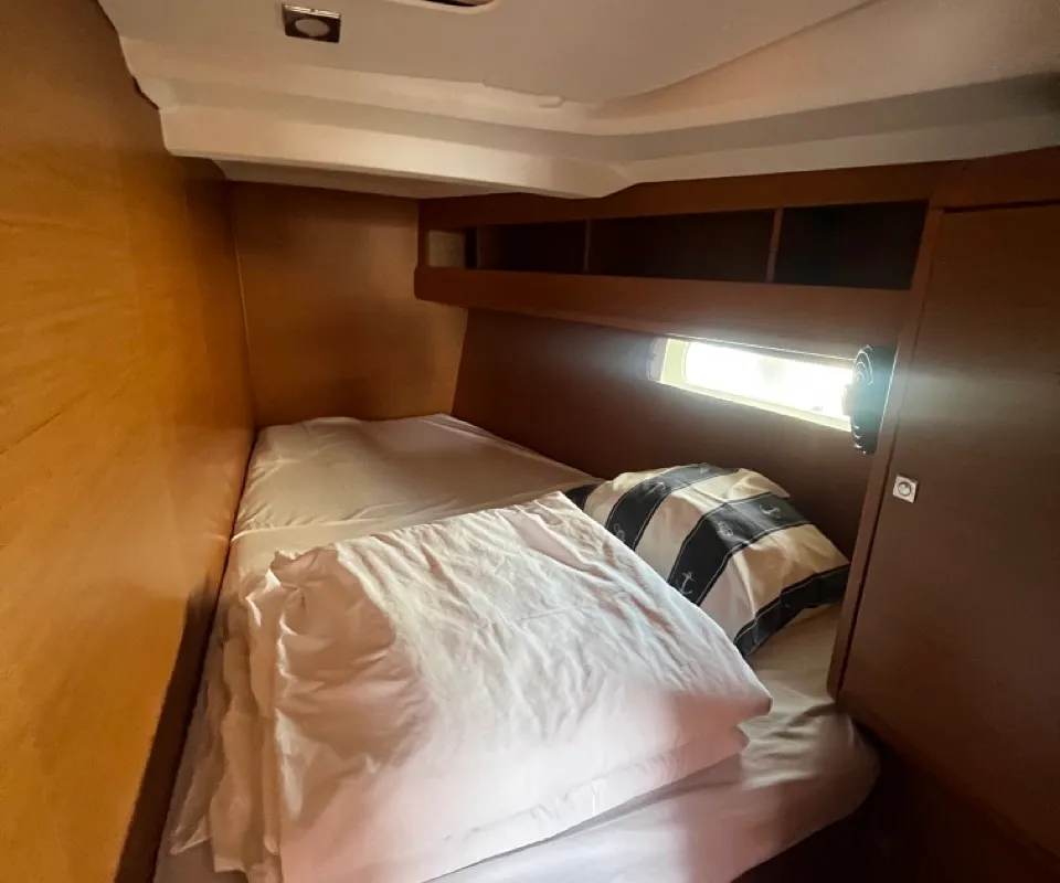 Cabin on BELUNA, a Jeanneau Sun Odyssey 479 sailboat at Općina Sukošan, Croatia