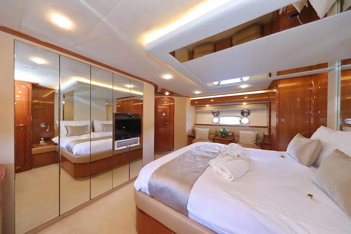 Quo Vadis I, a Ferretti 760 motor yacht at Općina Pakoštane, Croatia