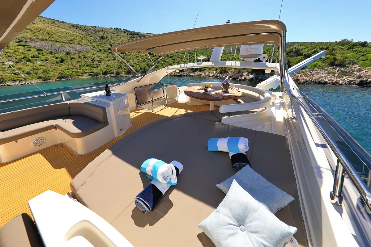 Quo Vadis I, a Ferretti 760 motor yacht at Općina Pakoštane, Croatia
