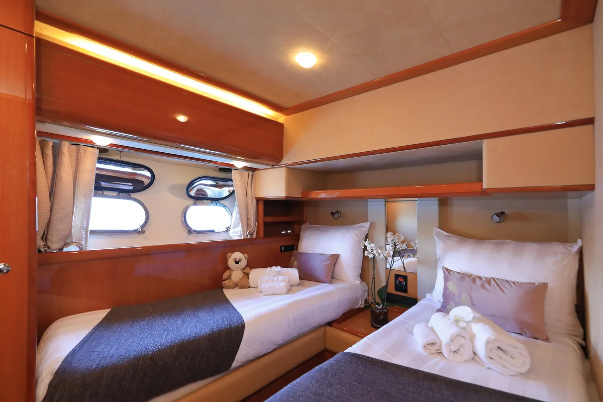 Quo Vadis I, a Ferretti 760 motor yacht at Općina Pakoštane, Croatia