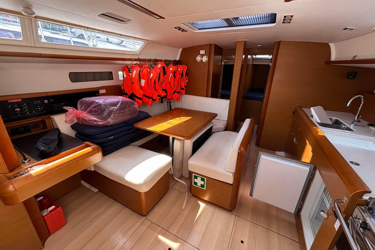 Salon of Moonlight, a Jeanneau Sun Odyssey 479 sailboat at Grad Pula, Croatia
