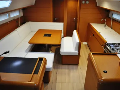 Salon of Ekaterina, a Jeanneau Sun Odyssey 519 sailboat at Athens, Marina Delta Kallithea, Greece