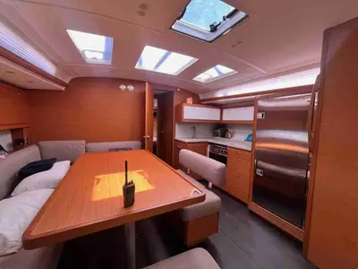 Salon of Thalis II, a Dufour 470 sailboat at Agropoli, Italy