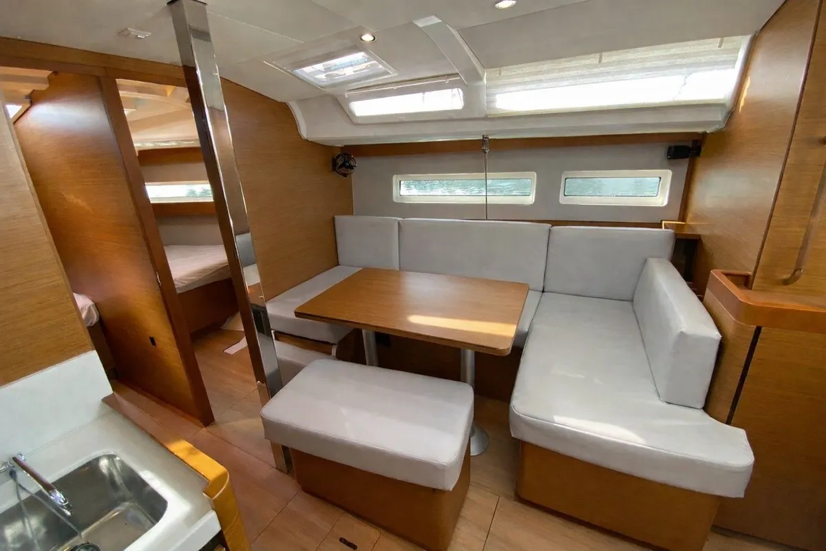 Salon of McLir II, a Jeanneau Sun Odyssey 440 sailboat at Nettuno, Italy
