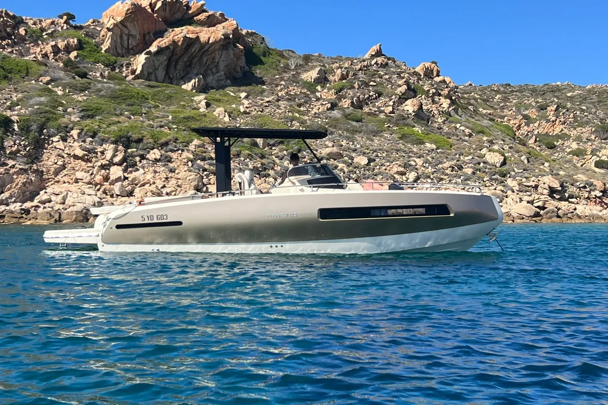 Exterior view of Invictus, a Invictus GT280 motorboat at Olbia, Italy