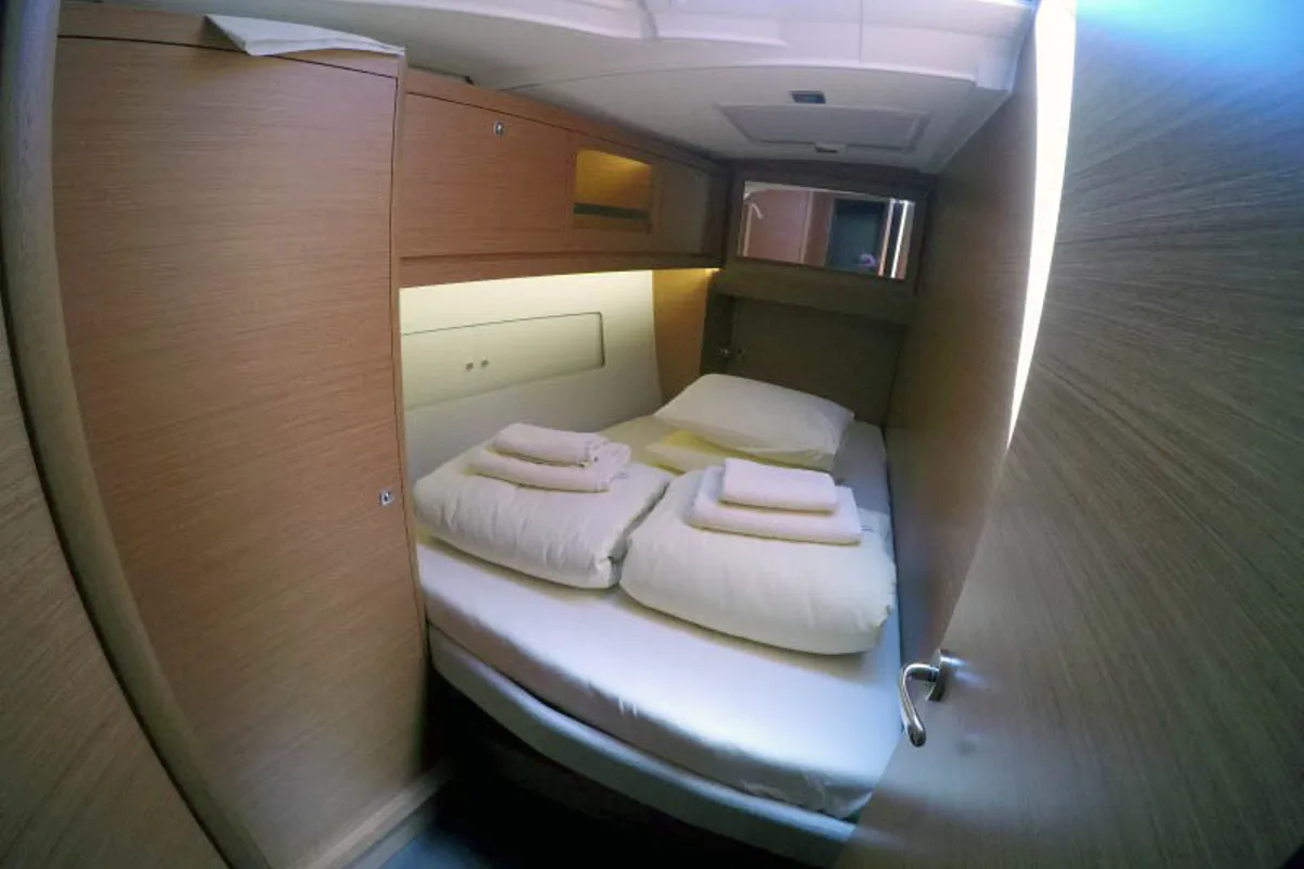 Cabin on Alibaba, a Dufour 470 sailboat at Grad Šibenik, Croatia