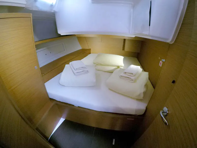 Cabin on Alibaba, a Dufour 470 sailboat at Grad Šibenik, Croatia