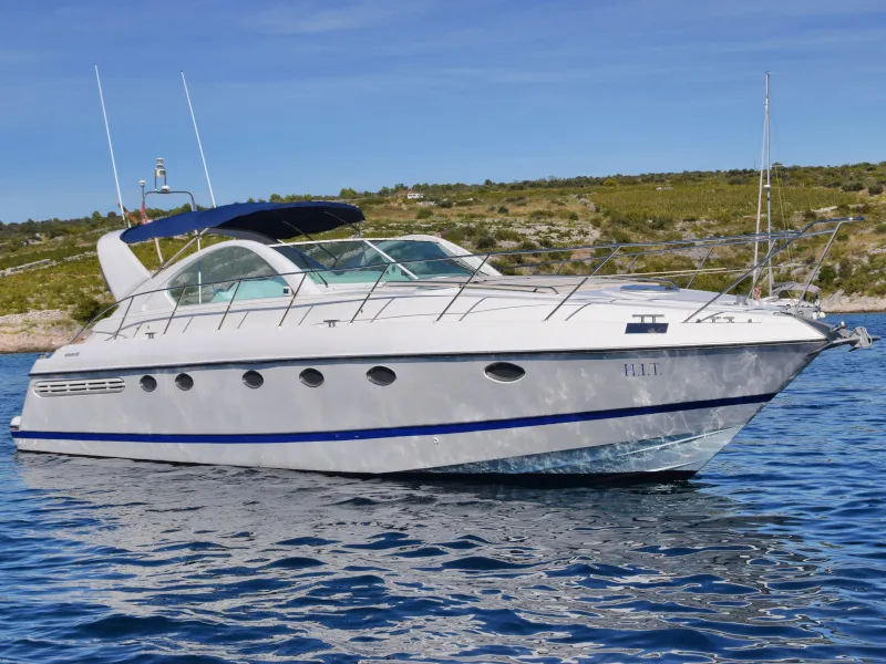 Exterior view of H.I.T., a Fairline Boats Fairlane Targa 48 motorboat at Primošten, Croatia