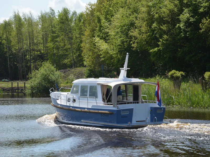 Exterior view of Drait 83, a De Drait Bravoure 34 motorboat at Drachten, Netherlands
