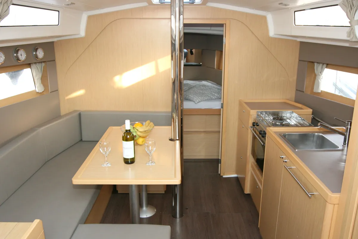 Salon of Olli, a Beneteau Oceanis 38 sailboat at Grad Pula, Croatia