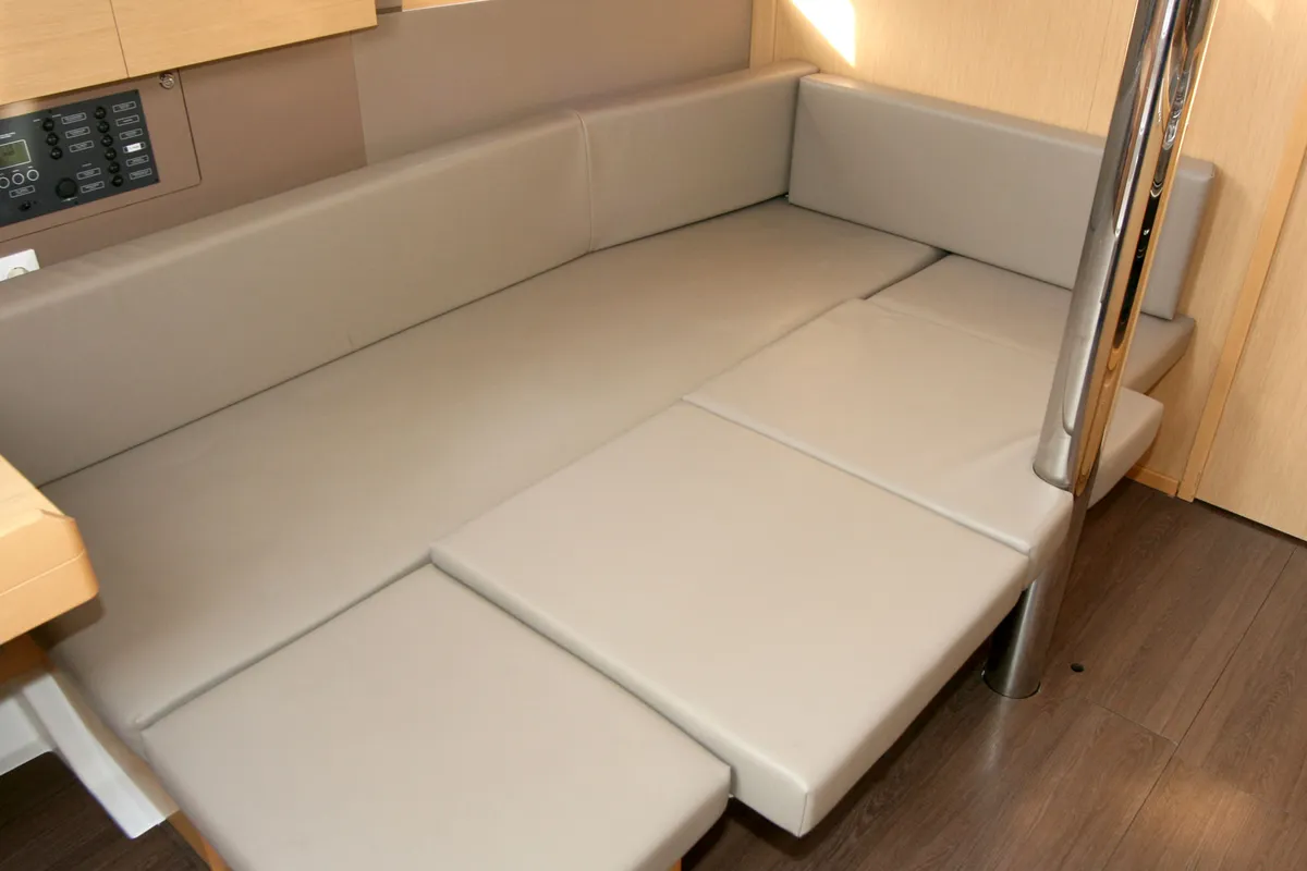 Salon of Olli, a Beneteau Oceanis 38 sailboat at Grad Pula, Croatia