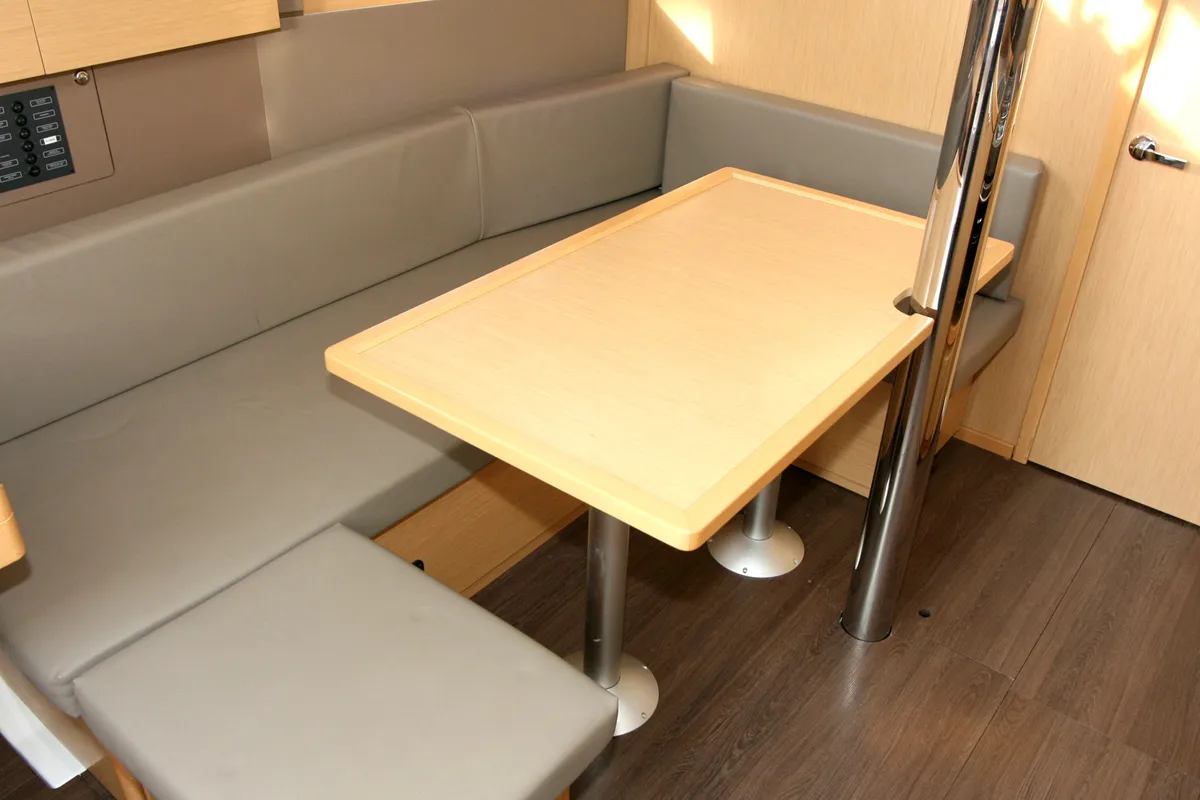 Salon of Olli, a Beneteau Oceanis 38 sailboat at Grad Pula, Croatia