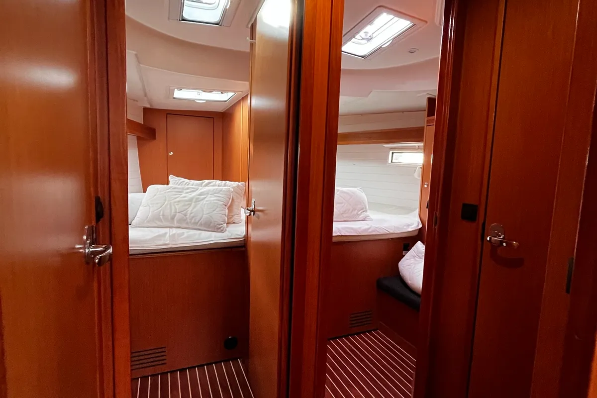 Cabin on Oključ, a Bavaria Cruiser 45 sailboat at Općina Sukošan, Croatia