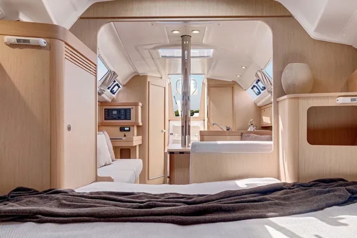 Cabin on Sunsail 31 Classic, a Beneteau Oceanis 311 sailboat at Procida, Italy