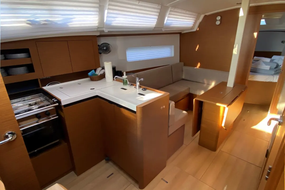 Salon of 4 elli, a Jeanneau Sun Odyssey 380 sailboat at Palma de Mallorca, Spain