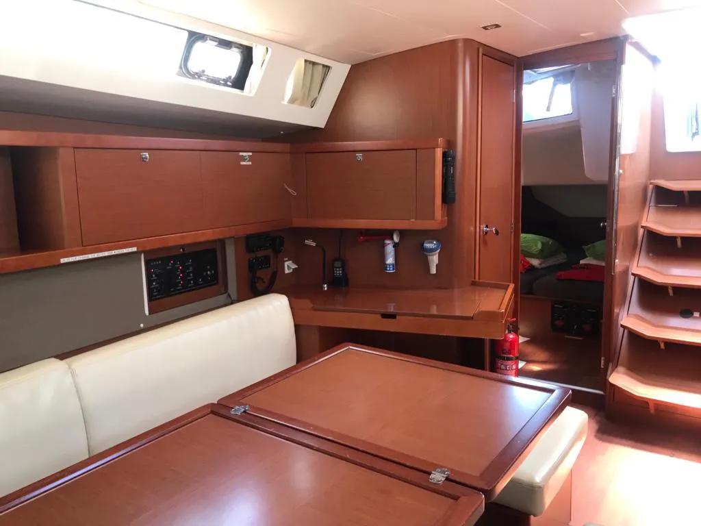 Salon of Alboran Gin Fizz, a Beneteau Oceanis 45 sailboat at es Jonquet, Spain