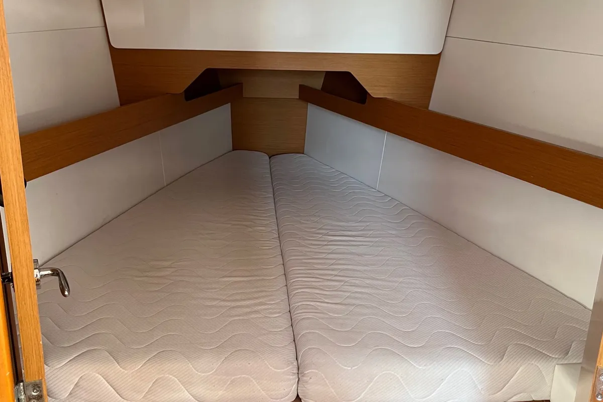 Cabin on VITA, a Jeanneau Sun Odyssey 349 sailboat at Općina Sukošan, Croatia