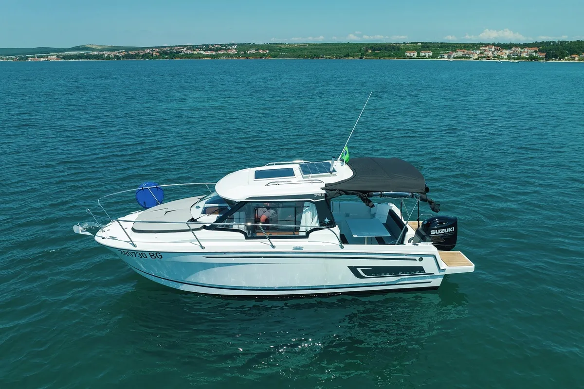 Exterior view of Frida, a Jeanneau Merry Fisher 795 motorboat at Grad Biograd na Moru, Croatia