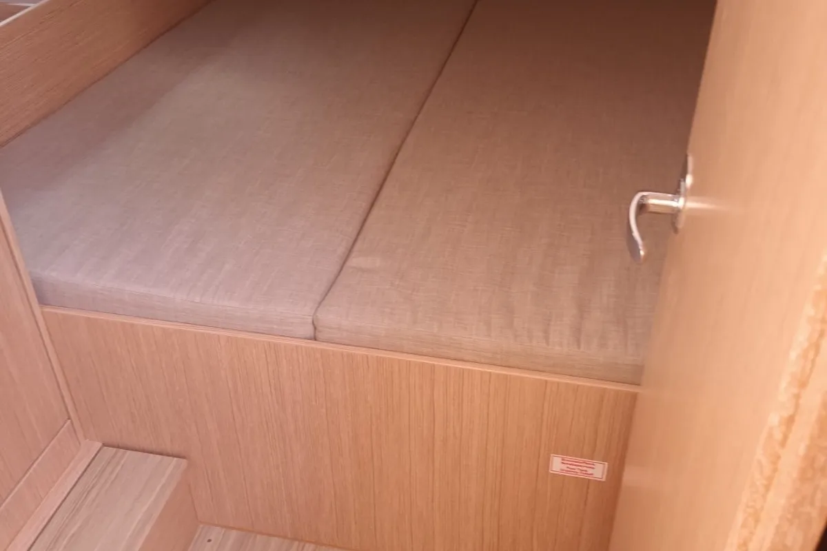 Cabin on Bavaria C42, a sailboat at Vibo Valentia, Italy