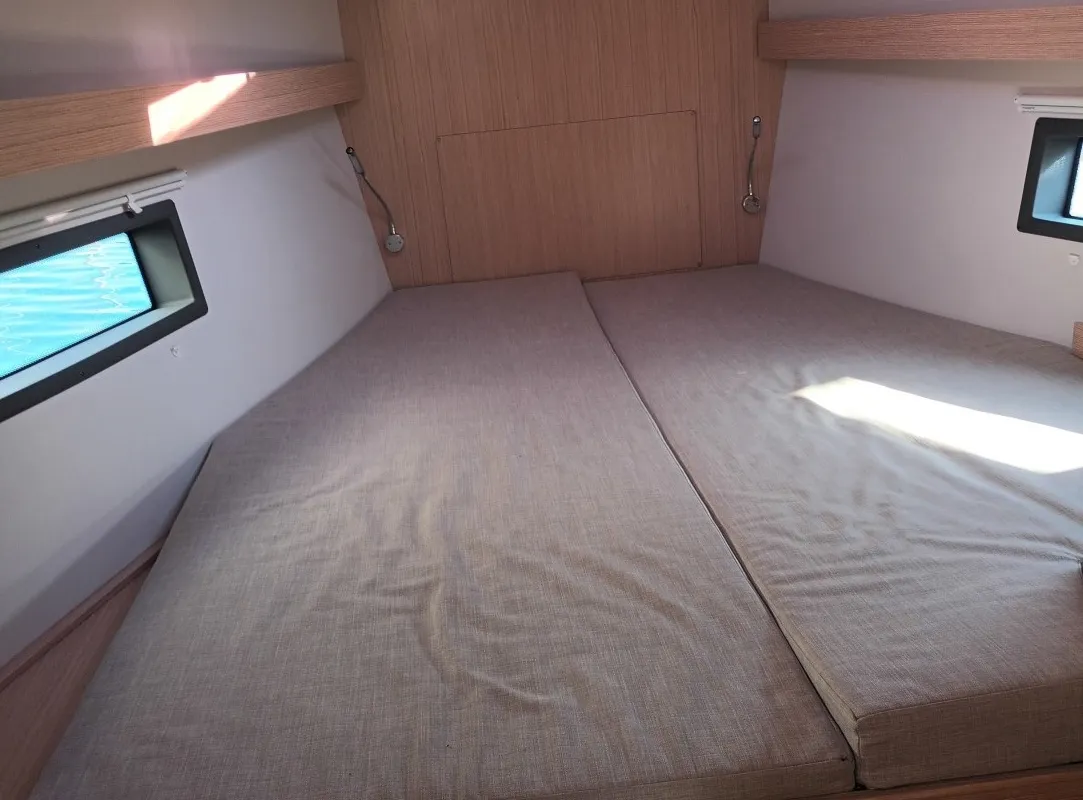 Cabin on Bavaria C42, a sailboat at Vibo Valentia, Italy
