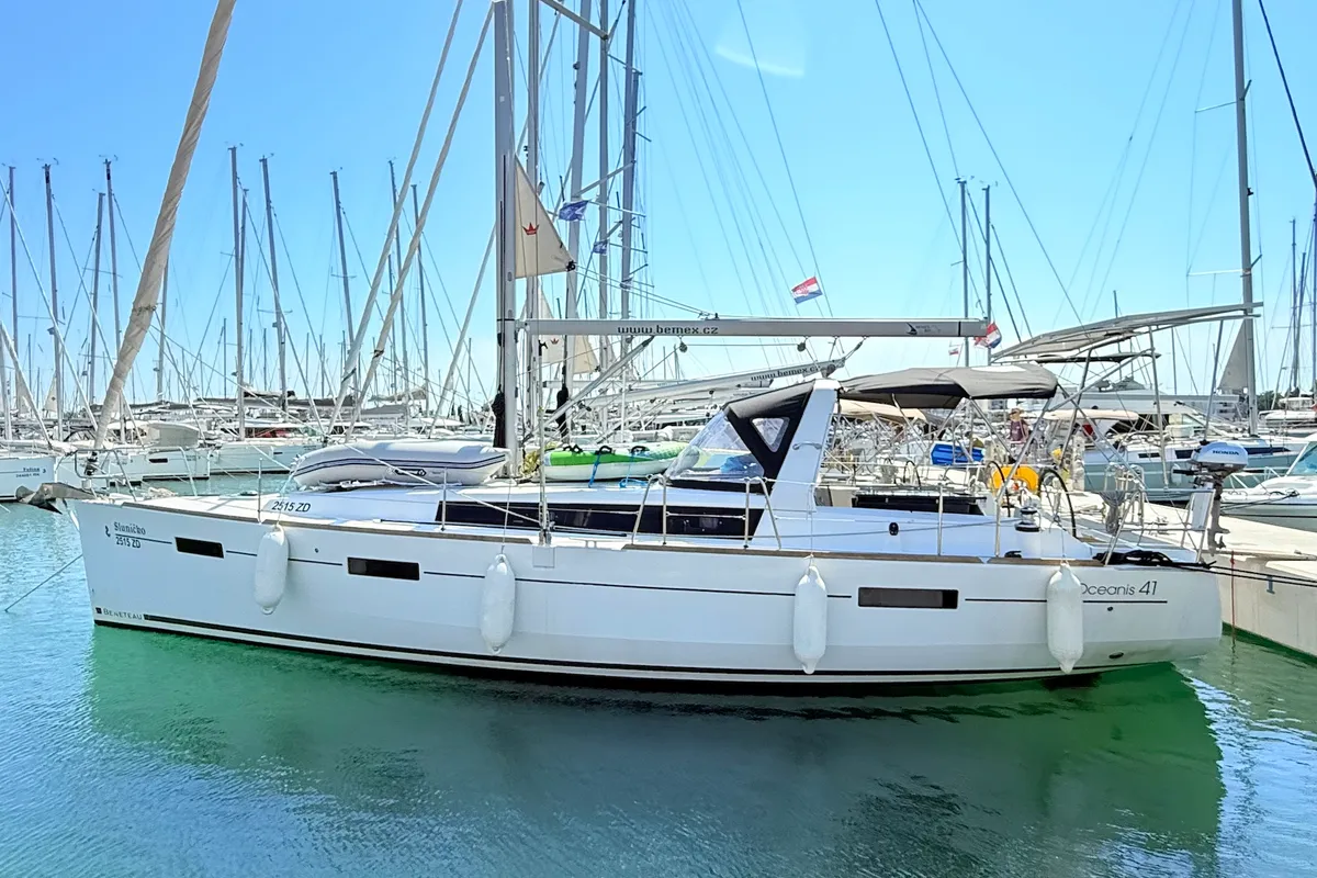 Sluničko, a Beneteau Oceanis 41 sailboat at Općina Sukošan, Croatia