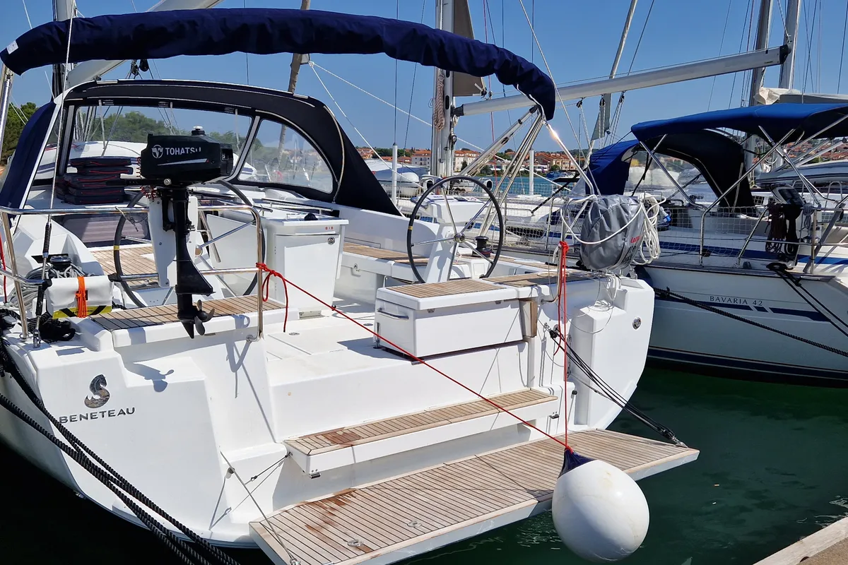 Exterior view of Luna, a Beneteau Oceanis 46.1 sailboat at Medulin, Croatia