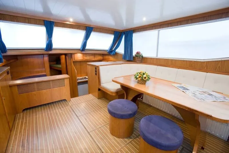 Salon of De Drait Renal 50, a motorboat at Drachten, Netherlands