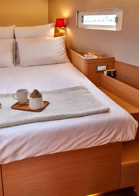 Cabin on Turing Machine, a Jeanneau Sun Odyssey 410 sailboat at Grad Trogir, Croatia