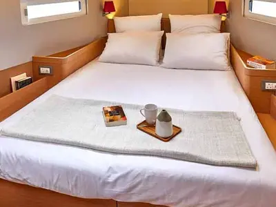 Cabin on Turing Machine, a Jeanneau Sun Odyssey 410 sailboat at Grad Trogir, Croatia