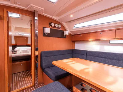 Salon of Libeccio, a Bavaria Cruiser 41 sailboat at San Vincenzo, Italy