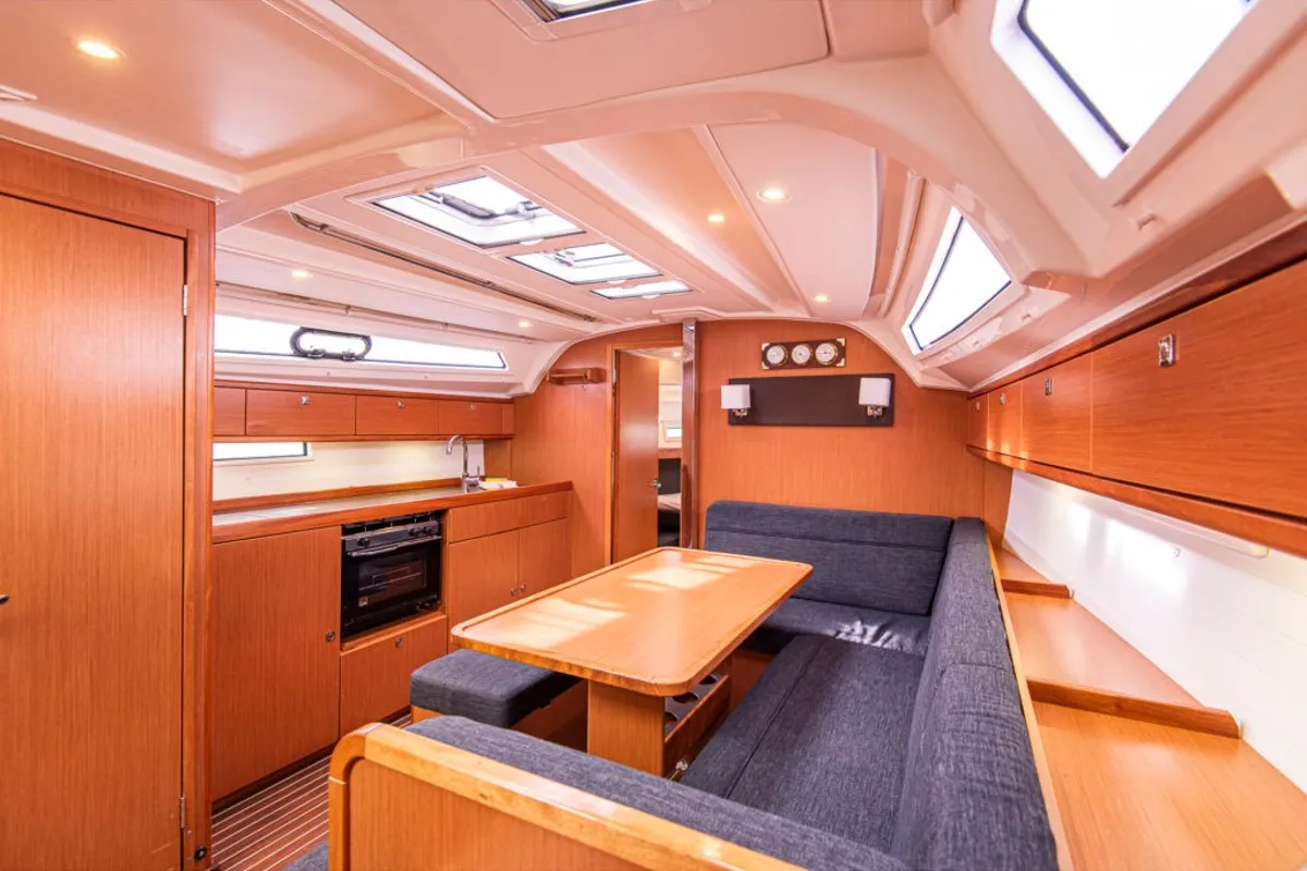 Salon of Libeccio, a Bavaria Cruiser 41 sailboat at San Vincenzo, Italy