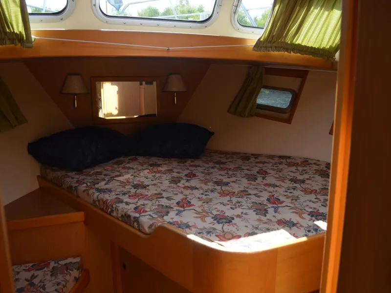 Cabin on Blueflower, a De Drait Valkkruiser 1350 motorboat at Drachten, Netherlands