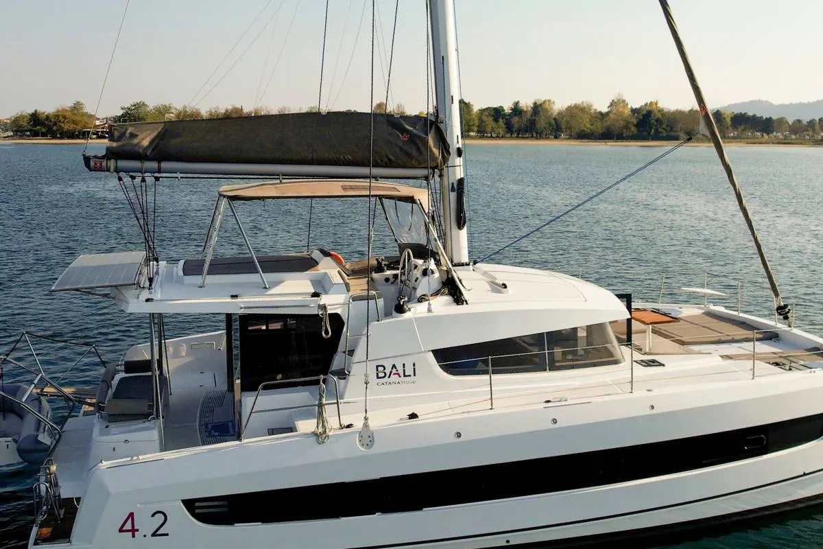 Exterior view of Kos 42.6, a Bali 4.2 catamaran at Preveza, Greece