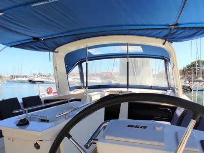 Cockpit of Namaka, a Beneteau Oceanis 46.1 sailboat at Tonnarella, Italy