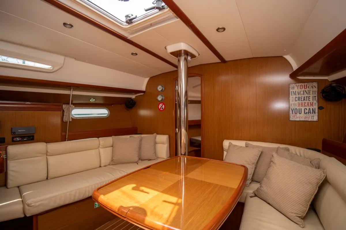 Salon of Mila, a Jeanneau Sun Odyssey 42i sailboat at Volos Municipality, Greece