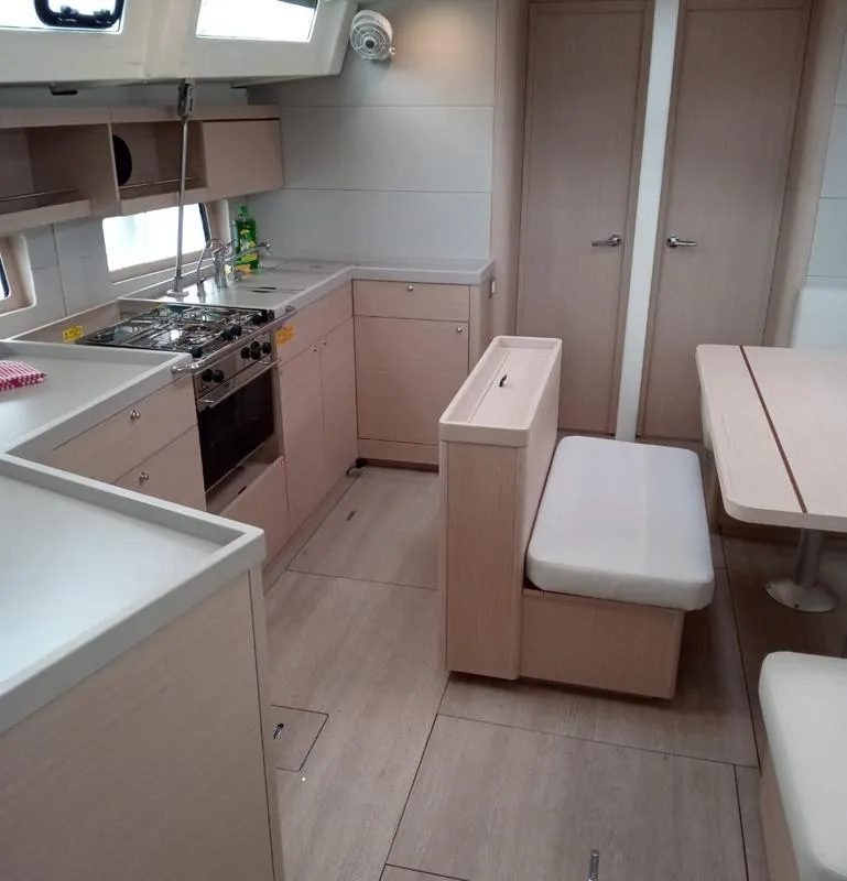 Galley of Skat, a Beneteau Oceanis 46.1 sailboat at Tonnarella, Italy