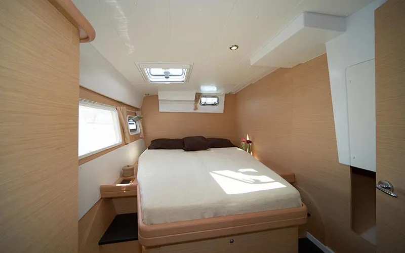 Cabin on Paluko, a Lagoon 421 catamaran at Bodrum, Turkey