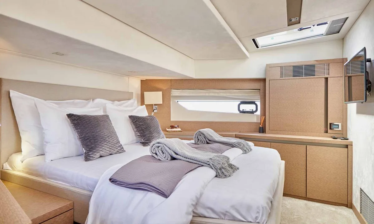 Cabin on Simul, a Prestige 630S motor yacht at Grad Trogir, Croatia