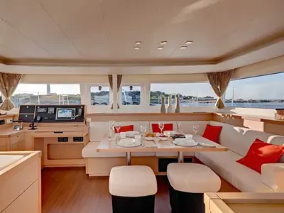 Salon of La Leutenente, a Lagoon 450 catamaran at Alameda, United States