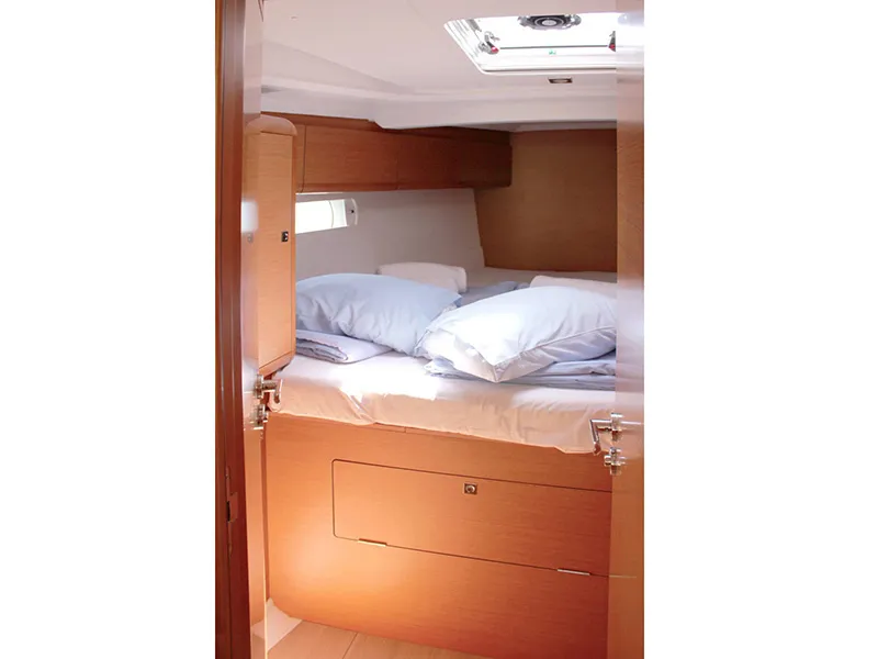Cabin on Achilles, a Jeanneau Sun Odyssey 509 sailboat at Lavreotiki Municipal Unit, Greece